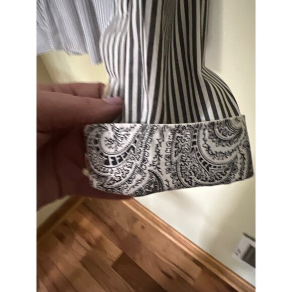 Talbots Wrinkle Resistant Striped Button-Down Shirt Sz  8 Paisley Cuff Travel - Picture 2 of 9